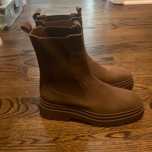 Zara brown suede Chelsea boot